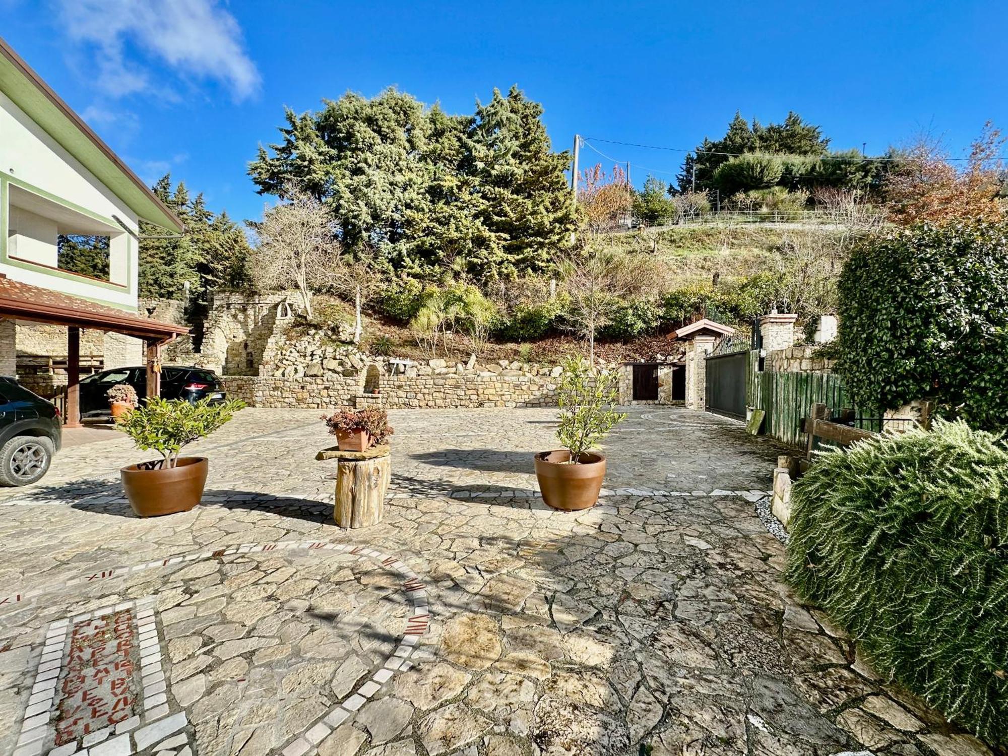 Country B&B Piani Del Mattino Potenza Eksteriør billede