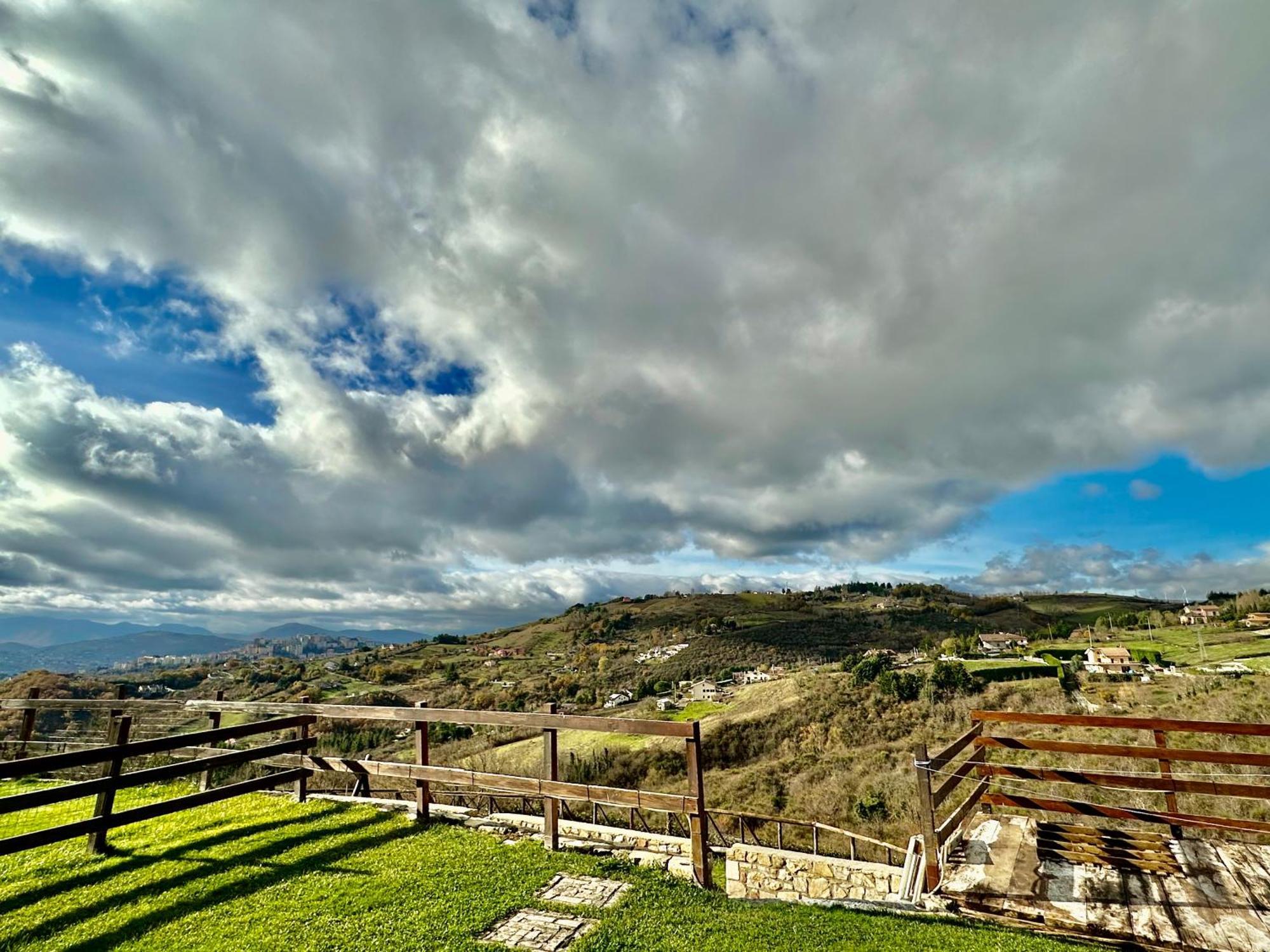 Country B&B Piani Del Mattino Potenza Eksteriør billede
